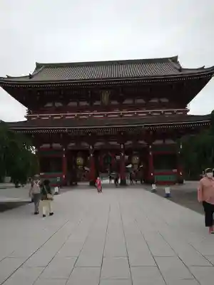 浅草寺の山門・神門