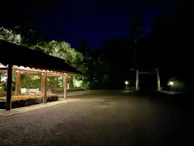 伊勢神宮外宮（豊受大神宮）の{uncategorized: "未分類", other: "その他", undefined: "問題あり", building: "その他建物", grave: "お墓", sacred_gate: "鳥居", guardian: "狛犬", statue: "像", buddha: "仏像", history: "歴史", nature: "自然", garden: "庭園", animal: "動物", pagoda: "塔", temizu: "手水舎", mountain_gate: "山門・神門", sanctuary: "本殿・本堂", subordinate: "末社・摂社", art: "芸術", scenery: "景色", jizo: "地蔵", ema: "絵馬", goshuin: "御朱印", omikuji: "おみくじ", items: "授与品その他", amulet: "お守り", goshuincho: "御朱印帳", eats: "食事", festival: "お祭り", votive_dance: "神楽", shichigosan: "七五三参", wedding: "結婚式", experience: "体験その他", initially: "初詣", around: "周辺", anti_infection: "感染症対策"}