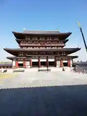 薬師寺の本殿