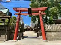 堀川戎神社の{uncategorized: "未分類", other: "その他", undefined: "問題あり", building: "その他建物", grave: "お墓", sacred_gate: "鳥居", guardian: "狛犬", statue: "像", buddha: "仏像", history: "歴史", nature: "自然", garden: "庭園", animal: "動物", pagoda: "塔", temizu: "手水舎", mountain_gate: "山門・神門", sanctuary: "本殿・本堂", subordinate: "末社・摂社", art: "芸術", scenery: "景色", jizo: "地蔵", ema: "絵馬", goshuin: "御朱印", omikuji: "おみくじ", items: "授与品その他", amulet: "お守り", goshuincho: "御朱印帳", eats: "食事", festival: "お祭り", votive_dance: "神楽", shichigosan: "七五三参", wedding: "結婚式", experience: "体験その他", initially: "初詣", around: "周辺", anti_infection: "感染症対策"}