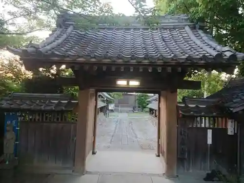 歓喜寺の山門・神門