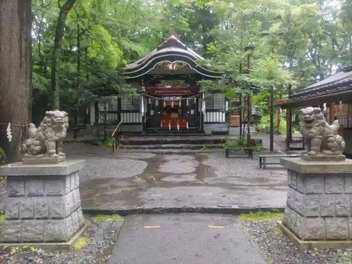 新屋山神社(山梨県)