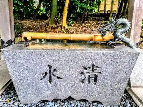東海市熊野神社の手水舎