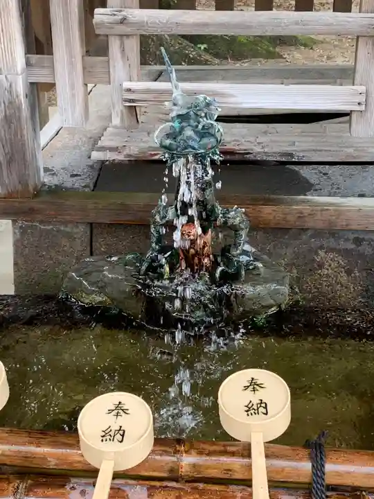 藤森神社の手水舎