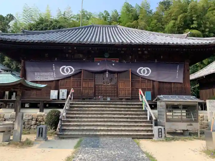 浄土寺の本殿・本堂