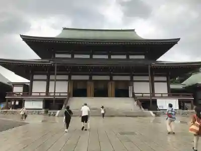 成田山新勝寺の本殿・本堂