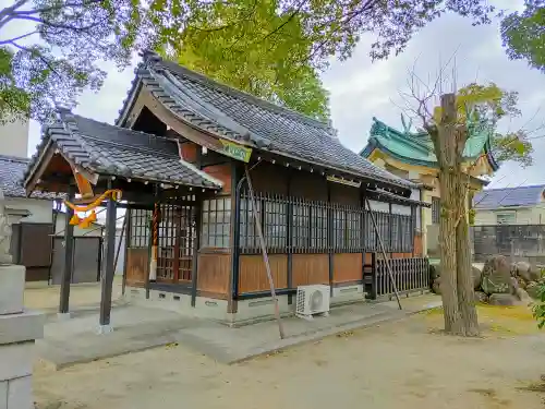 六所社（安井）の本殿・本堂