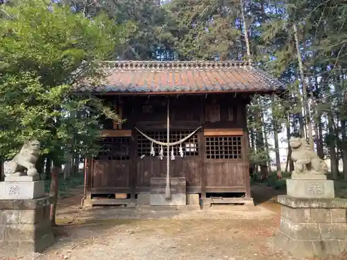 雷電神社の本殿