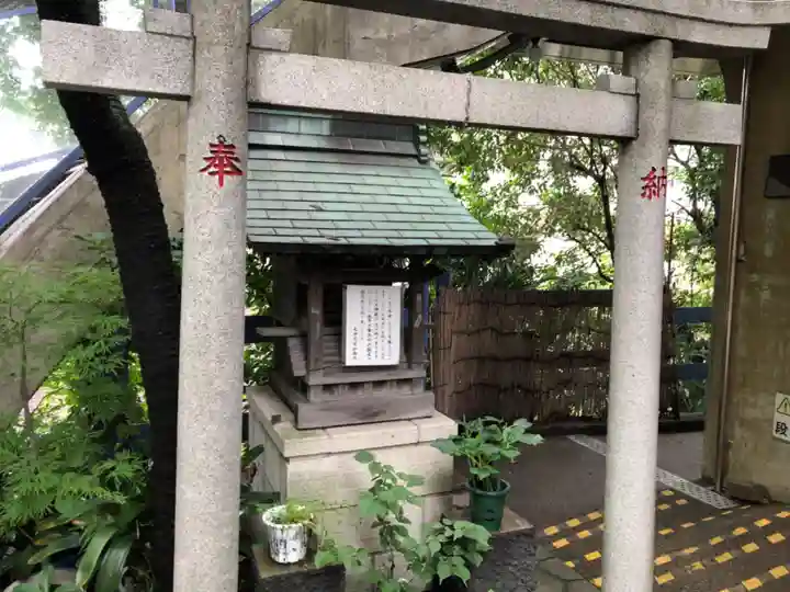 元神明宮の末社・摂社