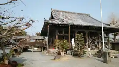 穴太寺の本殿・本堂