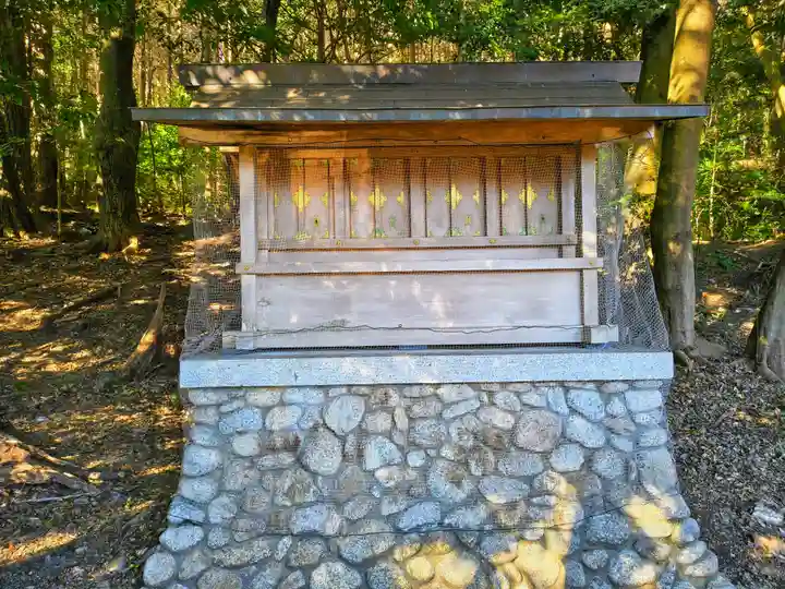 愛宕神社(柚井)の末社・摂社