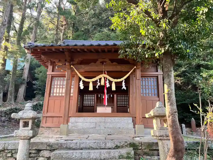 厳原八幡宮神社の本殿・本堂