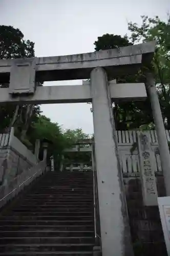 宮地嶽神社の{uncategorized: "未分類", other: "その他", undefined: "問題あり", building: "その他建物", grave: "お墓", sacred_gate: "鳥居", guardian: "狛犬", statue: "像", buddha: "仏像", history: "歴史", nature: "自然", garden: "庭園", animal: "動物", pagoda: "塔", temizu: "手水舎", mountain_gate: "山門・神門", sanctuary: "本殿・本堂", subordinate: "末社・摂社", art: "芸術", scenery: "景色", jizo: "地蔵", ema: "絵馬", goshuin: "御朱印", omikuji: "おみくじ", items: "授与品その他", amulet: "お守り", goshuincho: "御朱印帳", eats: "食事", festival: "お祭り", votive_dance: "神楽", shichigosan: "七五三参", wedding: "結婚式", experience: "体験その他", initially: "初詣", around: "周辺", anti_infection: "感染症対策"}