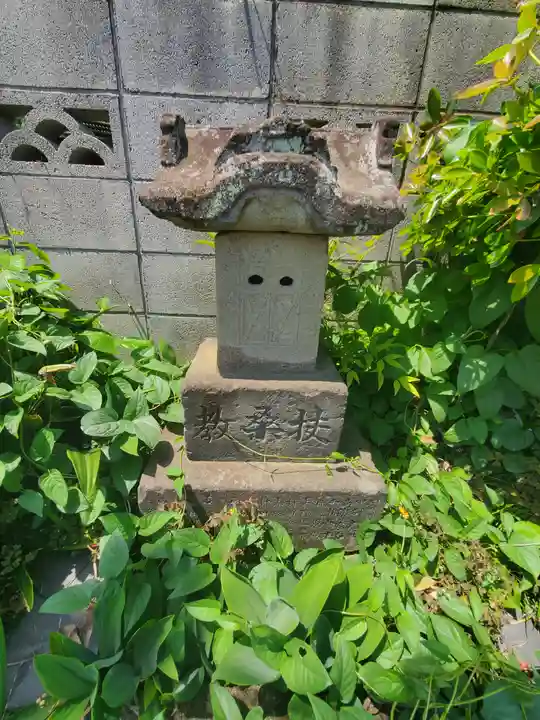 原商店前の祠(群馬県)