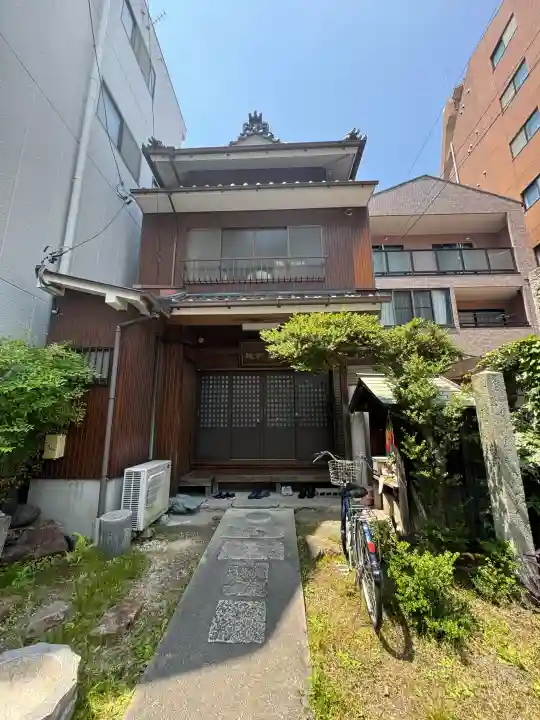 醫王山薬師殿の{uncategorized: "未分類", other: "その他", undefined: "問題あり", building: "その他建物", grave: "お墓", sacred_gate: "鳥居", guardian: "狛犬", statue: "像", buddha: "仏像", history: "歴史", nature: "自然", garden: "庭園", animal: "動物", pagoda: "塔", temizu: "手水舎", mountain_gate: "山門・神門", sanctuary: "本殿・本堂", subordinate: "末社・摂社", art: "芸術", scenery: "景色", jizo: "地蔵", ema: "絵馬", goshuin: "御朱印", omikuji: "おみくじ", items: "授与品その他", amulet: "お守り", goshuincho: "御朱印帳", eats: "食事", festival: "お祭り", votive_dance: "神楽", shichigosan: "七五三参", wedding: "結婚式", experience: "体験その他", initially: "初詣", around: "周辺", anti_infection: "感染症対策"}