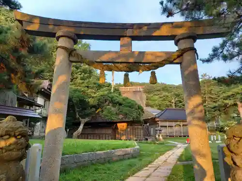 白山神社の鳥居