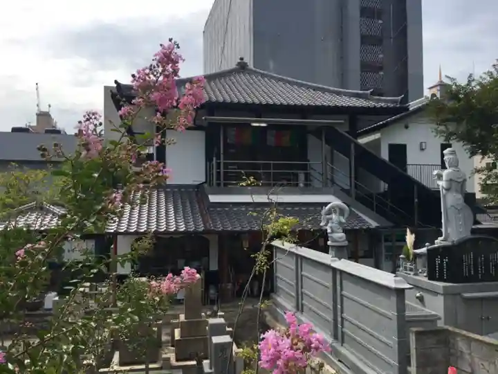 泰聖寺の本殿・本堂