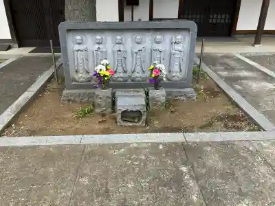 長福寺の{uncategorized: "未分類", other: "その他", undefined: "問題あり", building: "その他建物", grave: "お墓", sacred_gate: "鳥居", guardian: "狛犬", statue: "像", buddha: "仏像", history: "歴史", nature: "自然", garden: "庭園", animal: "動物", pagoda: "塔", temizu: "手水舎", mountain_gate: "山門・神門", sanctuary: "本殿・本堂", subordinate: "末社・摂社", art: "芸術", scenery: "景色", jizo: "地蔵", ema: "絵馬", goshuin: "御朱印", omikuji: "おみくじ", items: "授与品その他", amulet: "お守り", goshuincho: "御朱印帳", eats: "食事", festival: "お祭り", votive_dance: "神楽", shichigosan: "七五三参", wedding: "結婚式", experience: "体験その他", initially: "初詣", around: "周辺", anti_infection: "感染症対策"}