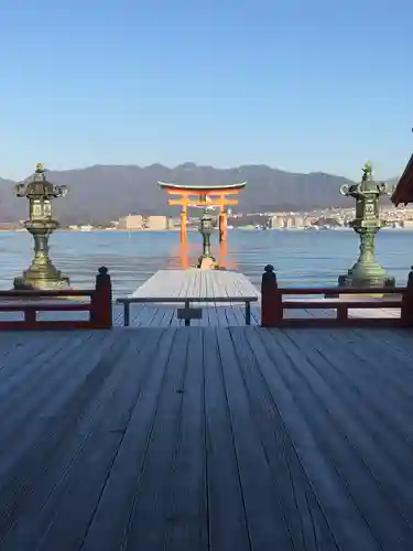 厳島神社の建物その他