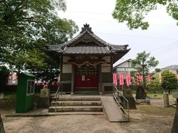 八王子神社の本殿・本堂