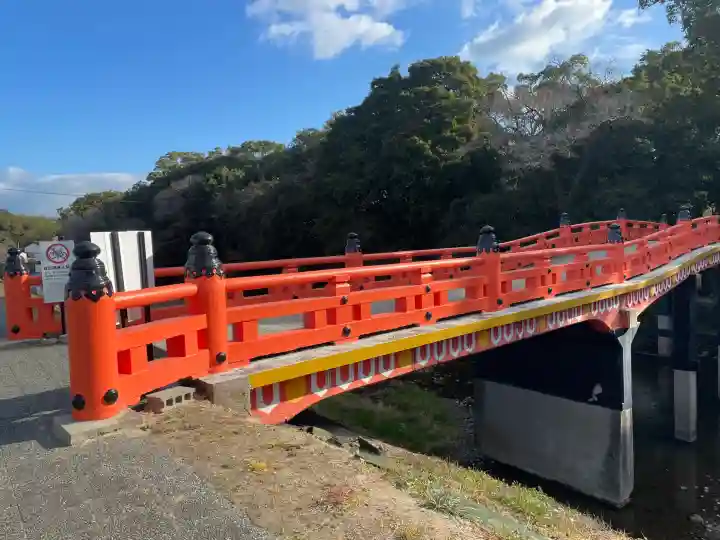 宇佐神宮の{uncategorized: "未分類", other: "その他", undefined: "問題あり", building: "その他建物", grave: "お墓", sacred_gate: "鳥居", guardian: "狛犬", statue: "像", buddha: "仏像", history: "歴史", nature: "自然", garden: "庭園", animal: "動物", pagoda: "塔", temizu: "手水舎", mountain_gate: "山門・神門", sanctuary: "本殿・本堂", subordinate: "末社・摂社", art: "芸術", scenery: "景色", jizo: "地蔵", ema: "絵馬", goshuin: "御朱印", omikuji: "おみくじ", items: "授与品その他", amulet: "お守り", goshuincho: "御朱印帳", eats: "食事", festival: "お祭り", votive_dance: "神楽", shichigosan: "七五三参", wedding: "結婚式", experience: "体験その他", initially: "初詣", around: "周辺", anti_infection: "感染症対策"}
