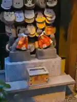 五十稲荷神社(栄寿稲荷神社)の{uncategorized: "未分類", other: "その他", undefined: "問題あり", building: "その他建物", grave: "お墓", sacred_gate: "鳥居", guardian: "狛犬", statue: "像", buddha: "仏像", history: "歴史", nature: "自然", garden: "庭園", animal: "動物", pagoda: "塔", temizu: "手水舎", mountain_gate: "山門・神門", sanctuary: "本殿・本堂", subordinate: "末社・摂社", art: "芸術", scenery: "景色", jizo: "地蔵", ema: "絵馬", goshuin: "御朱印", omikuji: "おみくじ", items: "授与品その他", amulet: "お守り", goshuincho: "御朱印帳", eats: "食事", festival: "お祭り", votive_dance: "神楽", shichigosan: "七五三参", wedding: "結婚式", experience: "体験その他", initially: "初詣", around: "周辺", anti_infection: "感染症対策"}