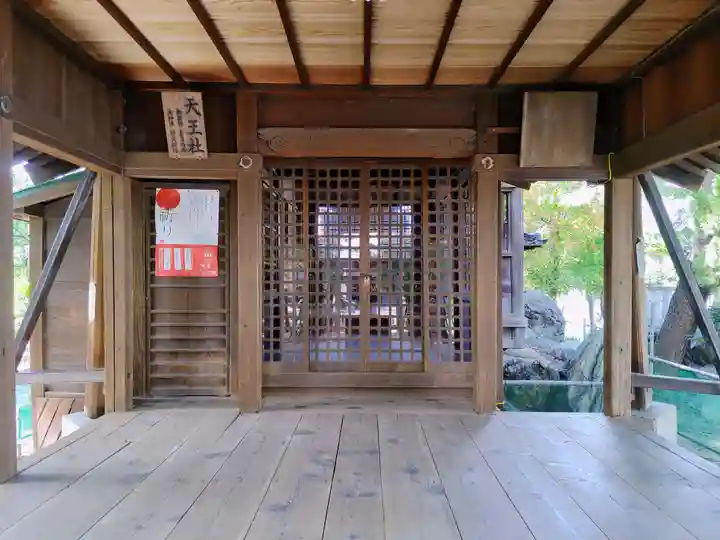 知立社の本殿・本堂