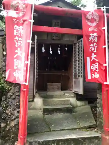 通力稲荷大明神の鳥居