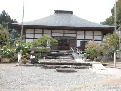 雲居寺の本殿・本堂