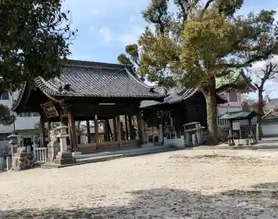 天神社(烏森天神社)の{uncategorized: "未分類", other: "その他", undefined: "問題あり", building: "その他建物", grave: "お墓", sacred_gate: "鳥居", guardian: "狛犬", statue: "像", buddha: "仏像", history: "歴史", nature: "自然", garden: "庭園", animal: "動物", pagoda: "塔", temizu: "手水舎", mountain_gate: "山門・神門", sanctuary: "本殿・本堂", subordinate: "末社・摂社", art: "芸術", scenery: "景色", jizo: "地蔵", ema: "絵馬", goshuin: "御朱印", omikuji: "おみくじ", items: "授与品その他", amulet: "お守り", goshuincho: "御朱印帳", eats: "食事", festival: "お祭り", votive_dance: "神楽", shichigosan: "七五三参", wedding: "結婚式", experience: "体験その他", initially: "初詣", around: "周辺", anti_infection: "感染症対策"}