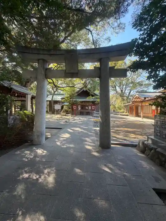 菊池神社の{uncategorized: "未分類", other: "その他", undefined: "問題あり", building: "その他建物", grave: "お墓", sacred_gate: "鳥居", guardian: "狛犬", statue: "像", buddha: "仏像", history: "歴史", nature: "自然", garden: "庭園", animal: "動物", pagoda: "塔", temizu: "手水舎", mountain_gate: "山門・神門", sanctuary: "本殿・本堂", subordinate: "末社・摂社", art: "芸術", scenery: "景色", jizo: "地蔵", ema: "絵馬", goshuin: "御朱印", omikuji: "おみくじ", items: "授与品その他", amulet: "お守り", goshuincho: "御朱印帳", eats: "食事", festival: "お祭り", votive_dance: "神楽", shichigosan: "七五三参", wedding: "結婚式", experience: "体験その他", initially: "初詣", around: "周辺", anti_infection: "感染症対策"}