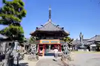宝珠院の山門・神門