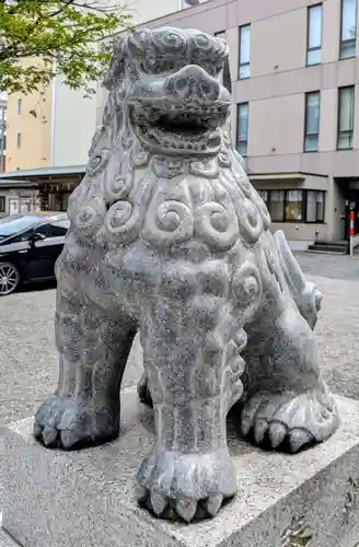 北海道神宮頓宮の狛犬