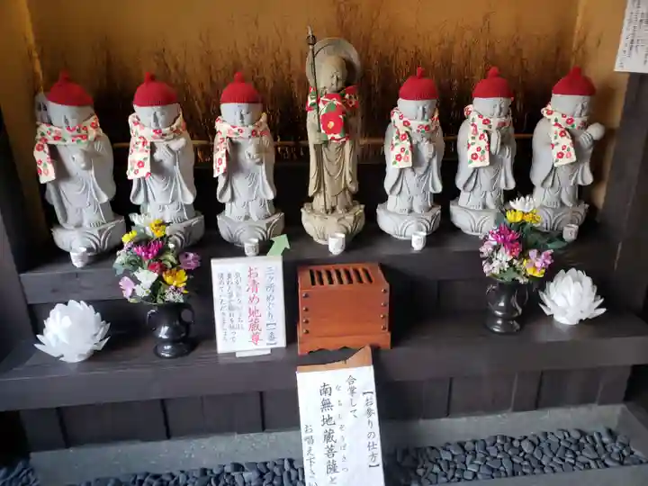 佛願寺 横浜別院の地蔵