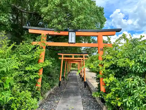 正一位小女郎稲荷大明神の鳥居