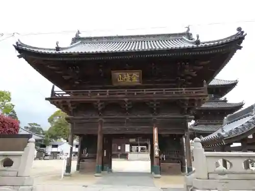 西大寺の山門・神門