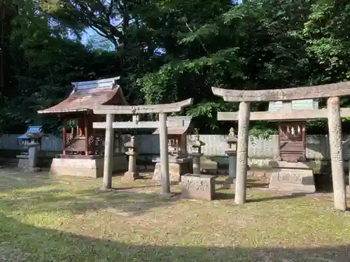 石岡神社の末社