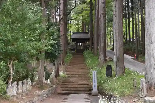大雄寺の{uncategorized: "未分類", other: "その他", undefined: "問題あり", building: "その他建物", grave: "お墓", sacred_gate: "鳥居", guardian: "狛犬", statue: "像", buddha: "仏像", history: "歴史", nature: "自然", garden: "庭園", animal: "動物", pagoda: "塔", temizu: "手水舎", mountain_gate: "山門・神門", sanctuary: "本殿・本堂", subordinate: "末社・摂社", art: "芸術", scenery: "景色", jizo: "地蔵", ema: "絵馬", goshuin: "御朱印", omikuji: "おみくじ", items: "授与品その他", amulet: "お守り", goshuincho: "御朱印帳", eats: "食事", festival: "お祭り", votive_dance: "神楽", shichigosan: "七五三参", wedding: "結婚式", experience: "体験その他", initially: "初詣", around: "周辺", anti_infection: "感染症対策"}
