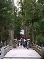 高野山金剛峯寺奥の院の{uncategorized: "未分類", other: "その他", undefined: "問題あり", building: "その他建物", grave: "お墓", sacred_gate: "鳥居", guardian: "狛犬", statue: "像", buddha: "仏像", history: "歴史", nature: "自然", garden: "庭園", animal: "動物", pagoda: "塔", temizu: "手水舎", mountain_gate: "山門・神門", sanctuary: "本殿・本堂", subordinate: "末社・摂社", art: "芸術", scenery: "景色", jizo: "地蔵", ema: "絵馬", goshuin: "御朱印", omikuji: "おみくじ", items: "授与品その他", amulet: "お守り", goshuincho: "御朱印帳", eats: "食事", festival: "お祭り", votive_dance: "神楽", shichigosan: "七五三参", wedding: "結婚式", experience: "体験その他", initially: "初詣", around: "周辺", anti_infection: "感染症対策"}