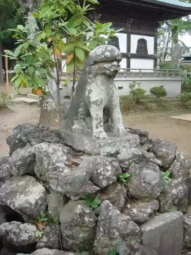 東勝寺宗吾霊堂の狛犬