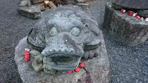 亀岡八幡宮の狛犬