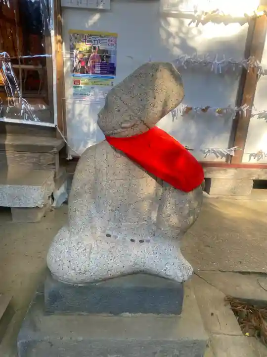 日吉神社の{uncategorized: "未分類", other: "その他", undefined: "問題あり", building: "その他建物", grave: "お墓", sacred_gate: "鳥居", guardian: "狛犬", statue: "像", buddha: "仏像", history: "歴史", nature: "自然", garden: "庭園", animal: "動物", pagoda: "塔", temizu: "手水舎", mountain_gate: "山門・神門", sanctuary: "本殿・本堂", subordinate: "末社・摂社", art: "芸術", scenery: "景色", jizo: "地蔵", ema: "絵馬", goshuin: "御朱印", omikuji: "おみくじ", items: "授与品その他", amulet: "お守り", goshuincho: "御朱印帳", eats: "食事", festival: "お祭り", votive_dance: "神楽", shichigosan: "七五三参", wedding: "結婚式", experience: "体験その他", initially: "初詣", around: "周辺", anti_infection: "感染症対策"}