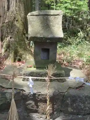 矢彦神社の末社・摂社