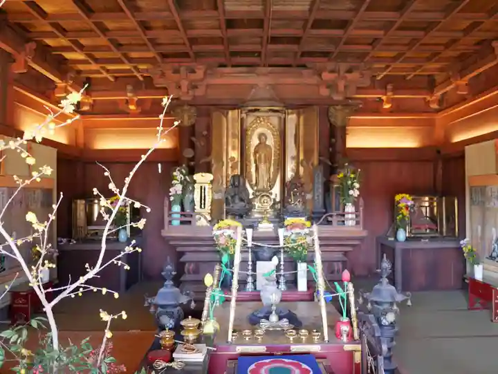 常楽寺の本殿・本堂