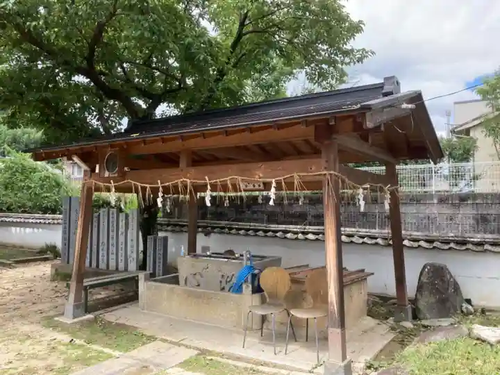 八幡神社の手水舎