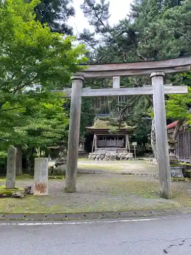 志古淵神社の鳥居