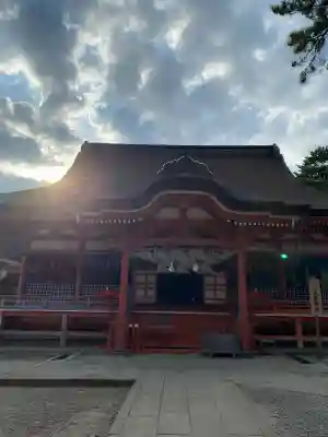 日御碕神社の{uncategorized: "未分類", other: "その他", undefined: "問題あり", building: "その他建物", grave: "お墓", sacred_gate: "鳥居", guardian: "狛犬", statue: "像", buddha: "仏像", history: "歴史", nature: "自然", garden: "庭園", animal: "動物", pagoda: "塔", temizu: "手水舎", mountain_gate: "山門・神門", sanctuary: "本殿・本堂", subordinate: "末社・摂社", art: "芸術", scenery: "景色", jizo: "地蔵", ema: "絵馬", goshuin: "御朱印", omikuji: "おみくじ", items: "授与品その他", amulet: "お守り", goshuincho: "御朱印帳", eats: "食事", festival: "お祭り", votive_dance: "神楽", shichigosan: "七五三参", wedding: "結婚式", experience: "体験その他", initially: "初詣", around: "周辺", anti_infection: "感染症対策"}