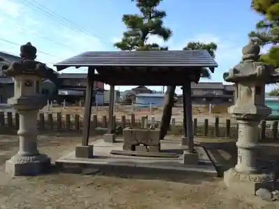 新政成神社の手水舎