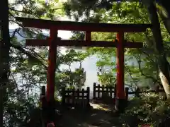 九頭龍神社本宮の鳥居