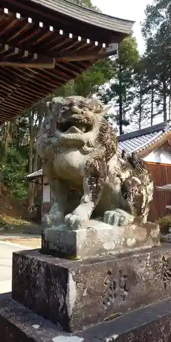 羽田神社の狛犬